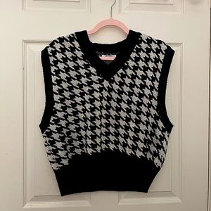 OAK AND FORT HOUNDSTOOTH SWEATER VEST BLACK SMALL OVERSIZED